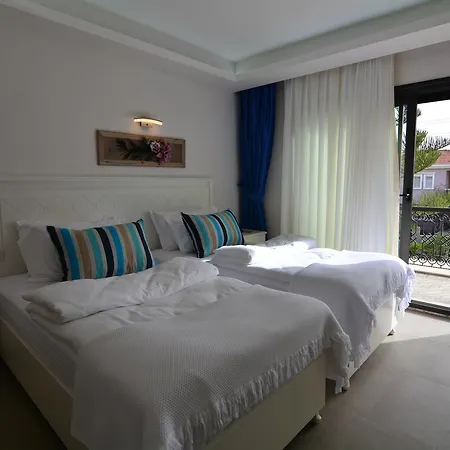 Dalyan Risus Bed & Breakfast 4*